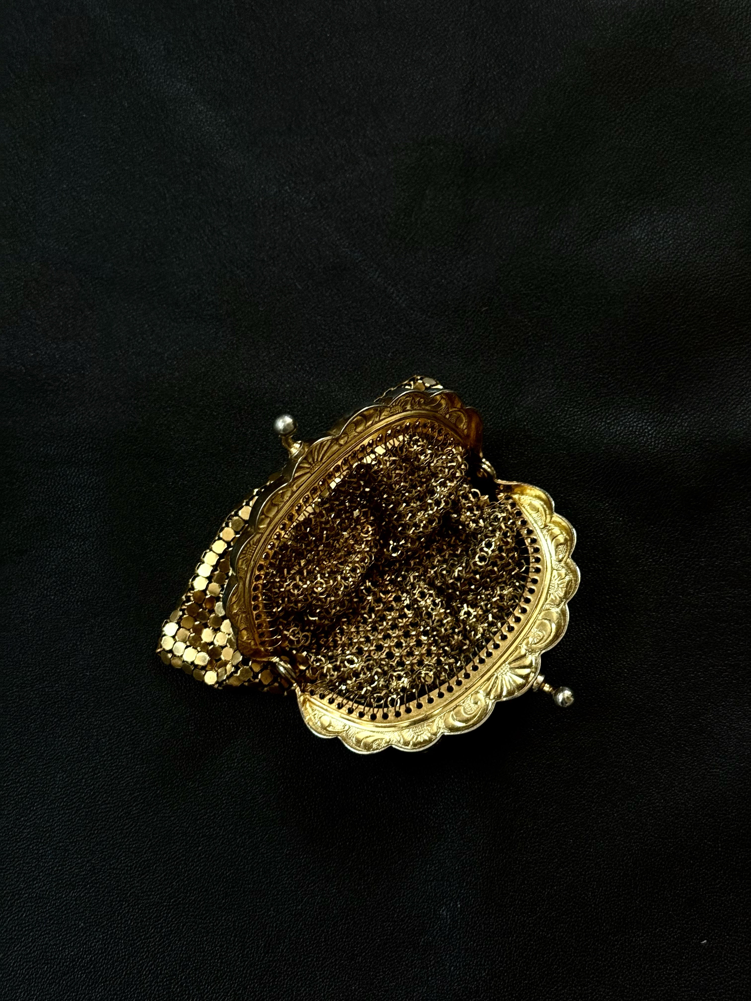 Metal Vintage Coin Purse (Gold)